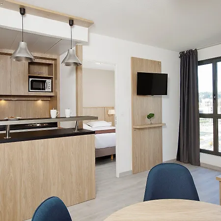 Residhome Gerland 3*