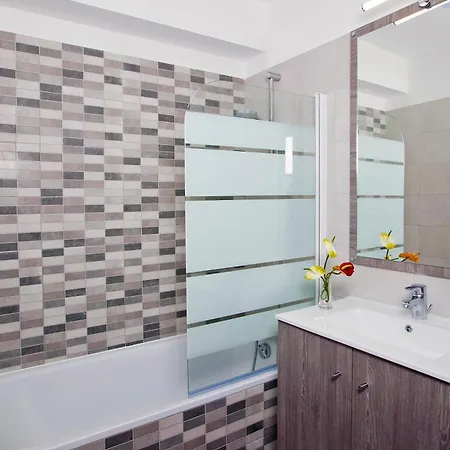 Residhome Gerland Ξενοδοχείο με διαμερίσματα 3*