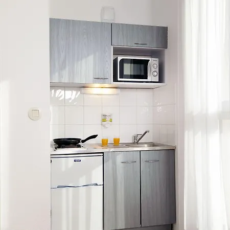 Ξενοδοχείο με διαμερίσματα Residhome Gerland 3*