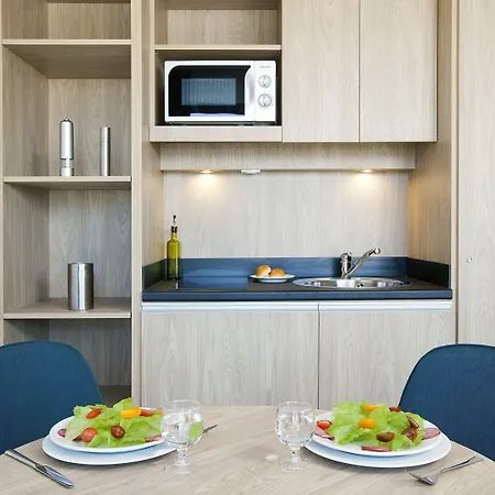Ξενοδοχείο με διαμερίσματα Residhome Gerland 3*